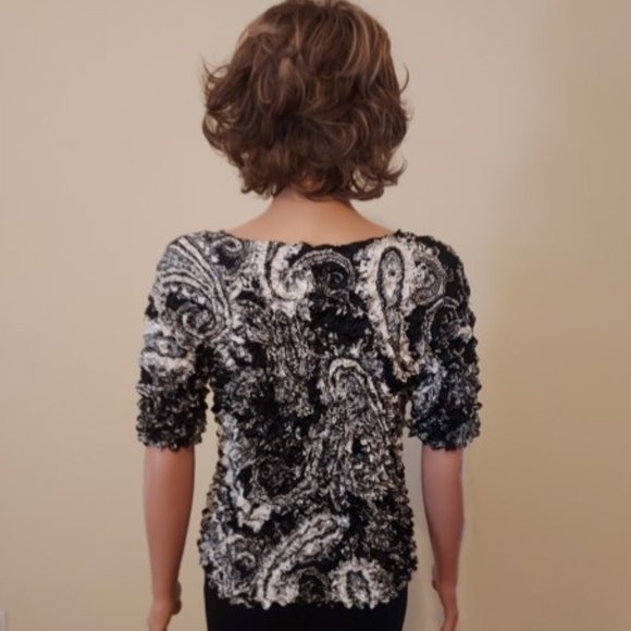 F & C 2 PC BLACK WHITE CARDIGAN SWEATER SET NWT - Picture 5 of 5